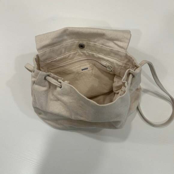 Baggu Canvas Over-the-Shoulder Tote - Picture 6 of 6
